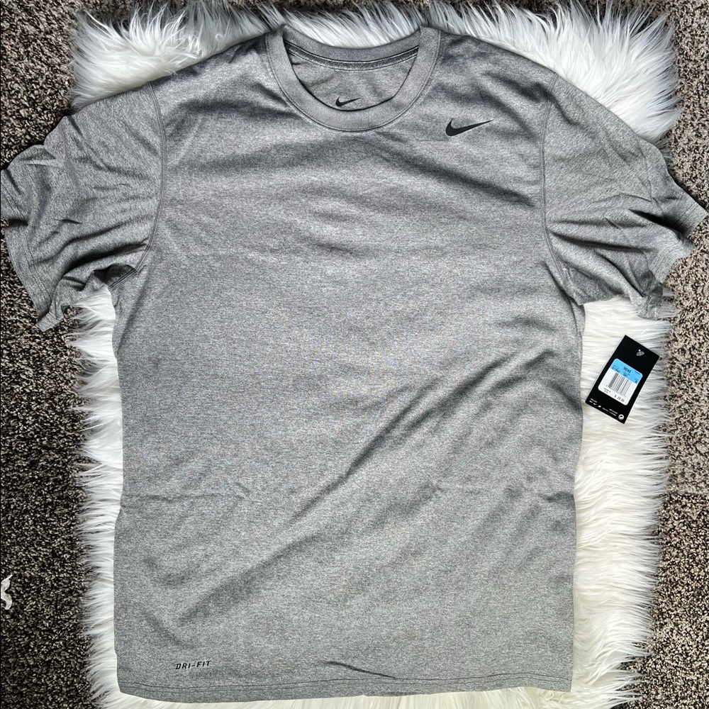 Mens nike dri-fit shirt NWT
